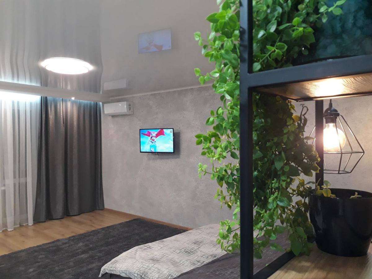 Апартаменты На Проспекте Почтовый Kryvyi Rih Exterior photo